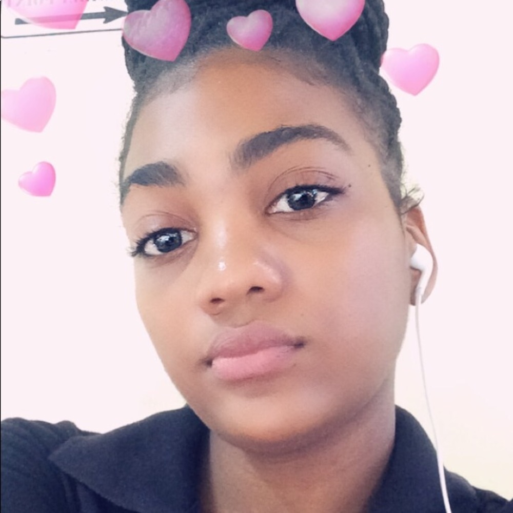 Meet your Posher, Kayonnie